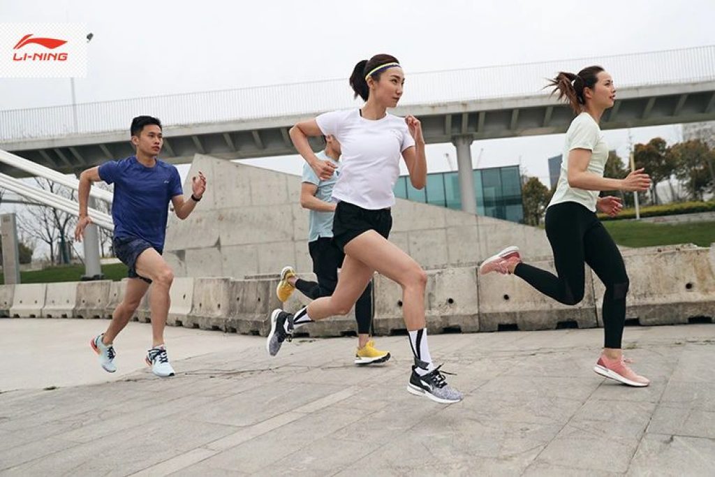 Giày thể thao Lining giá rẻ nhất