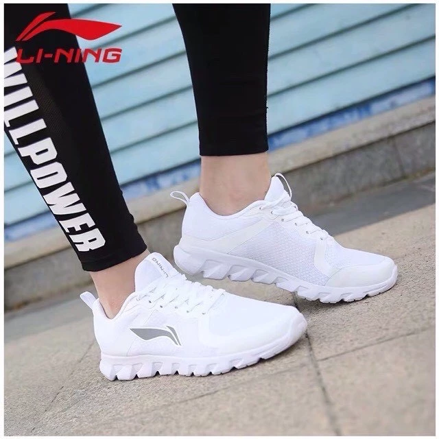 Giày thể thao Li-ning những bước chay tiên phong