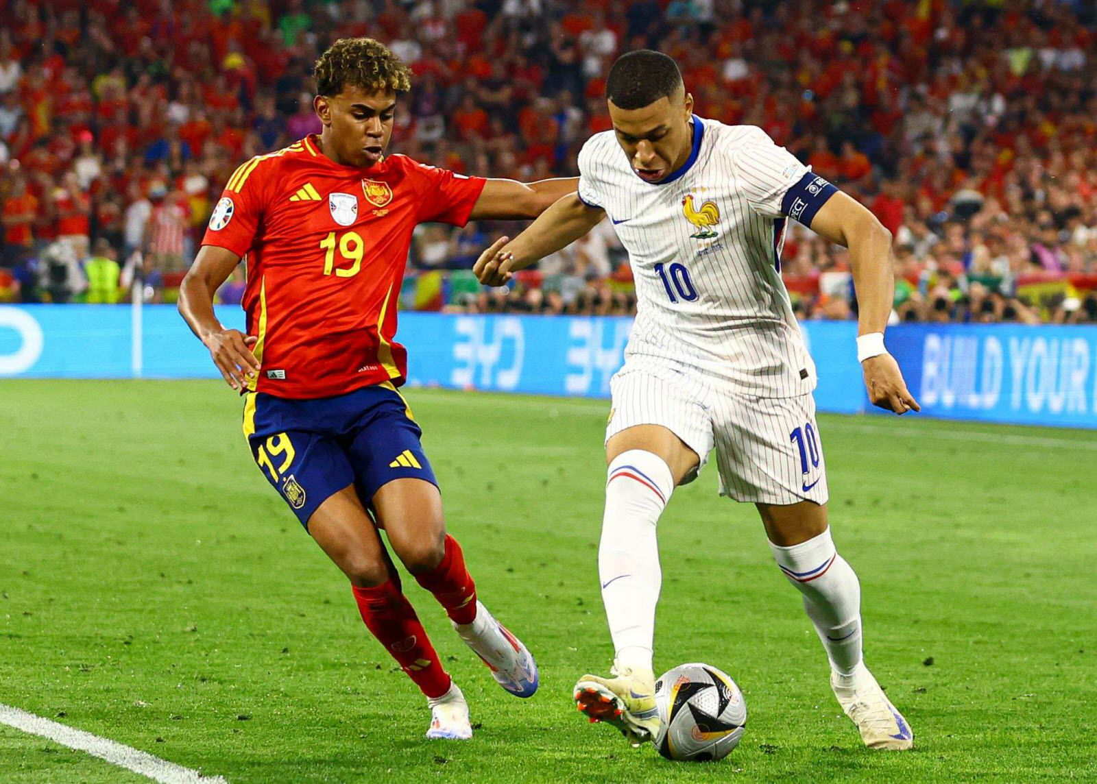 Giày thể thao Nike đẳng cấp phong cách